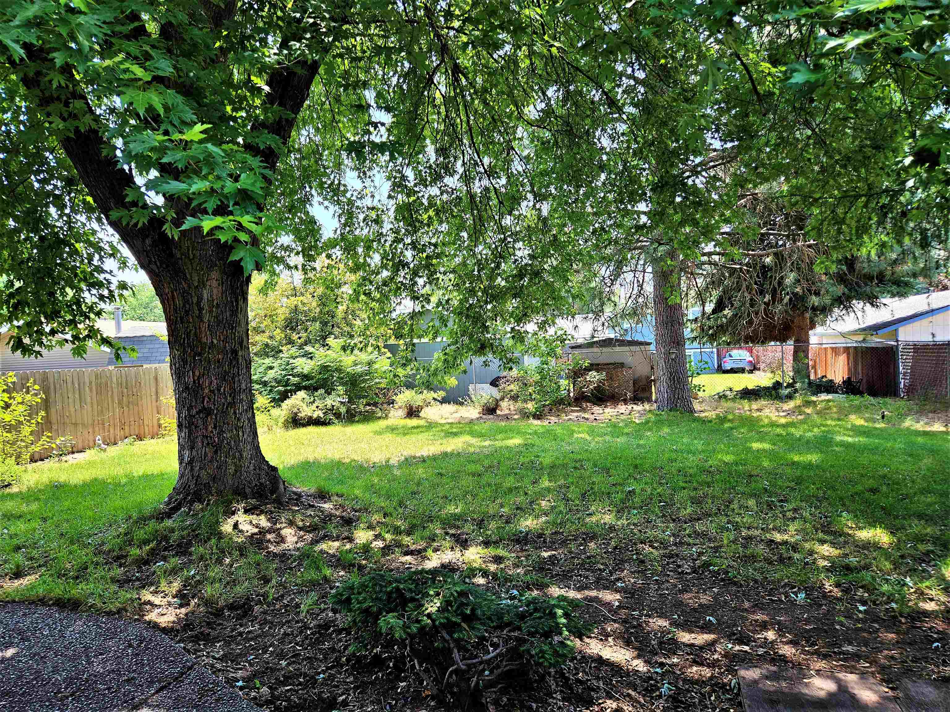 810 East St Thomas More Way Spokane, WA 99208 - Photo 31 of 32