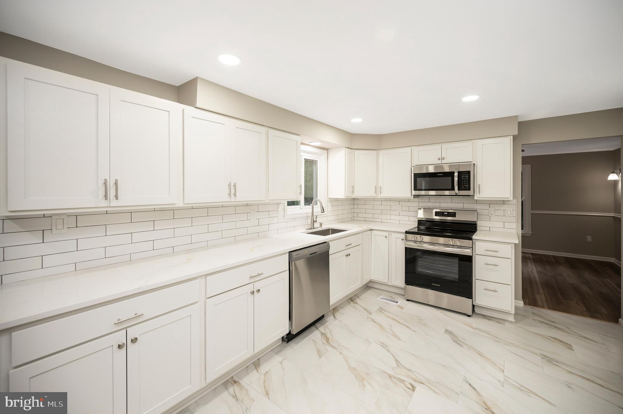 12237 Ward Road King George, VA 22485 - Photo 11 of 54 Quartz Counters