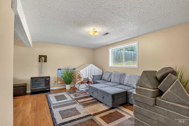 $450,000 | 611 East Main Street, Craigmont, ID 83523