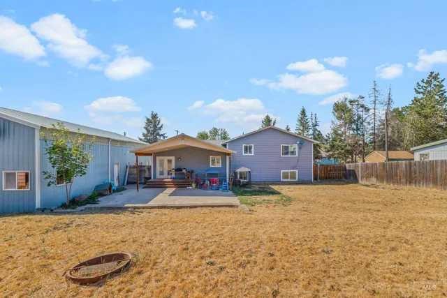 $450,000 | 611 East Main Street, Craigmont, ID 83523
