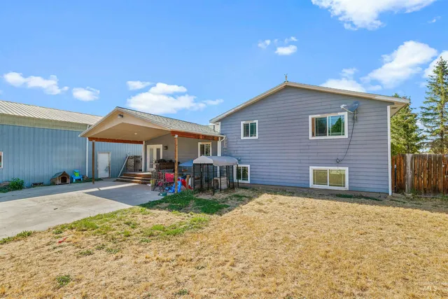 $450,000 | 611 East Main Street, Craigmont, ID 83523