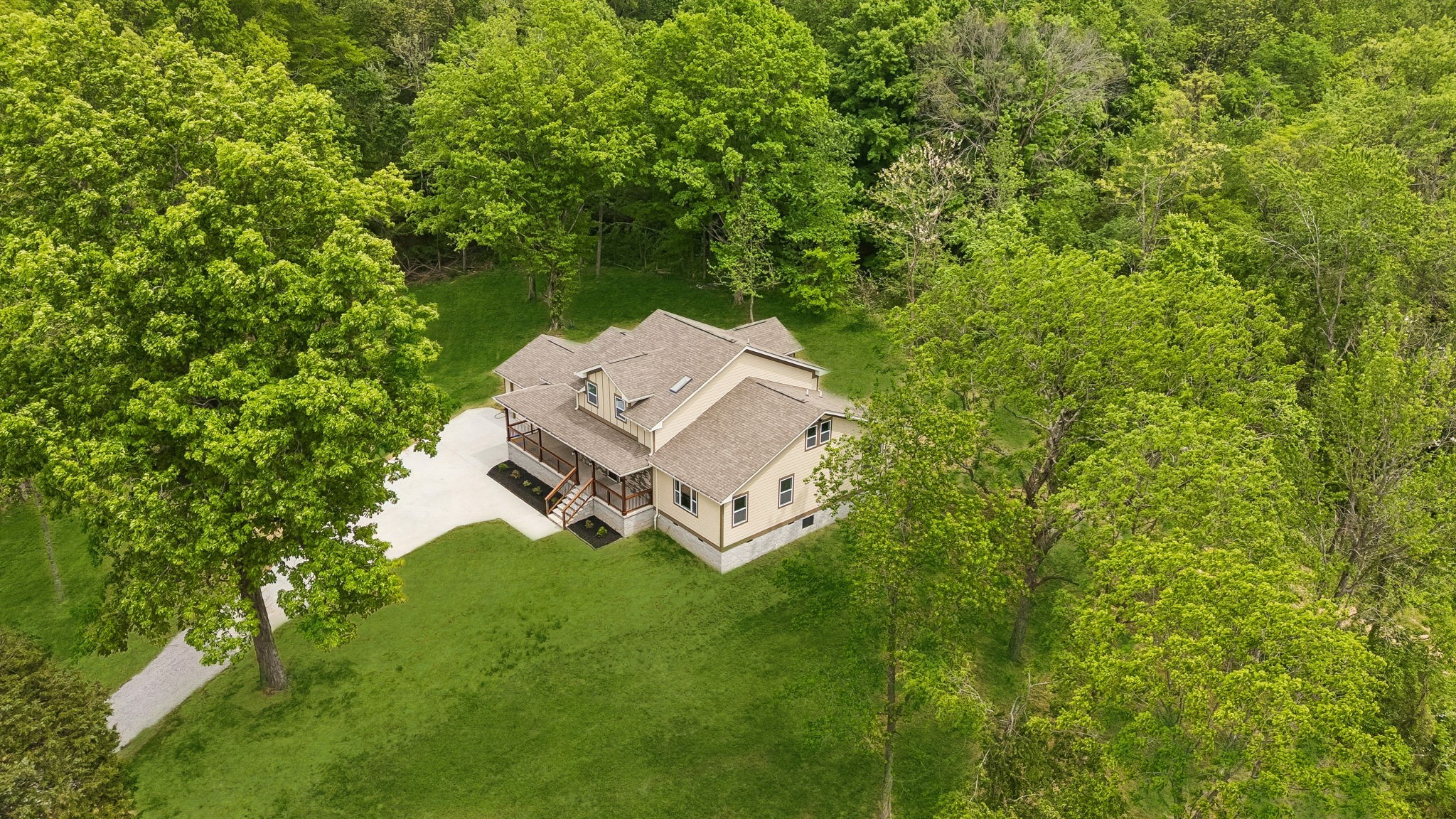 1198 Rogues Fork Road Bethpage, TN 37022 - Photo 38 of 42 Gallery Image 38
