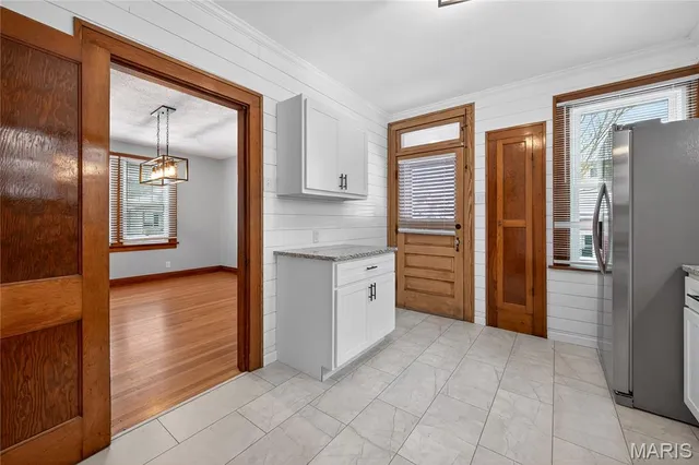 $375,000 | 221 North Benton Avenue, St. Charles, MO 63301