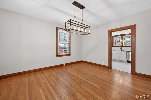 $375,000 | 221 North Benton Avenue, St. Charles, MO 63301