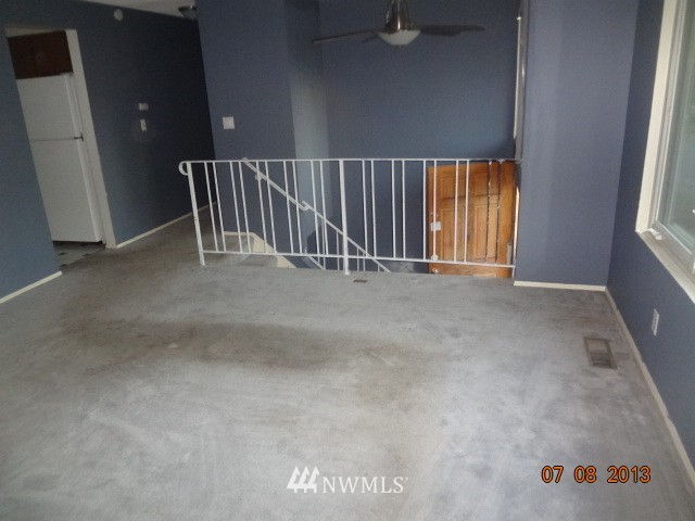 13048 Southeast 159th Place Renton, WA 98058 - Photo 3 of 7 Gallery Image 3