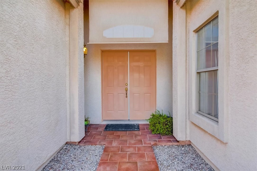 388 Desert Cove Road Henderson, NV 89012 - Photo 3 of 38 Gallery Image 3