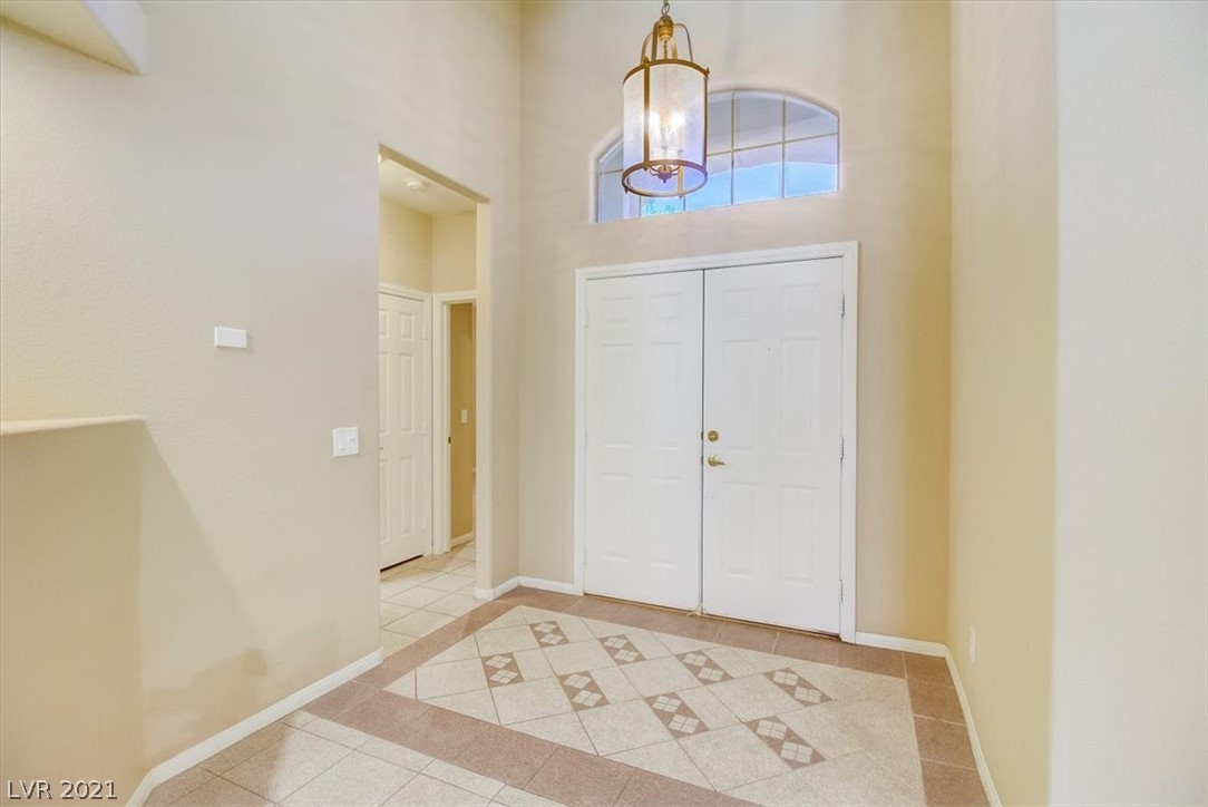 388 Desert Cove Road Henderson, NV 89012 - Photo 4 of 38 Gallery Image 4
