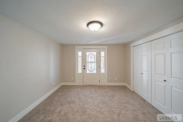 $359,000 | 805 North Farnsworth Drive, Idaho Falls, ID 83401