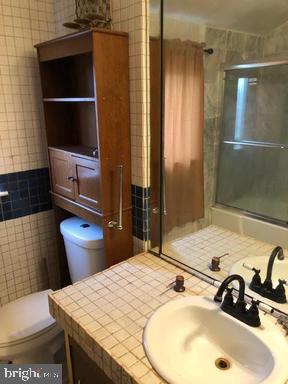 648 Queensgate Road Baltimore, MD 21229 - Photo 11 of 18