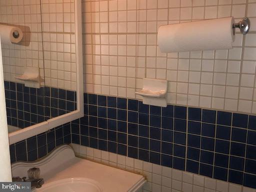 648 Queensgate Road Baltimore, MD 21229 - Photo 18 of 18