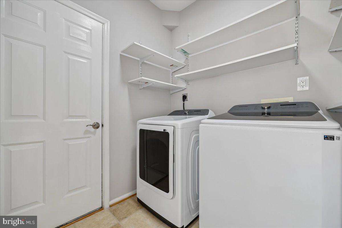 21712 Slidell Road Boyds, MD 20841 - Photo 22 of 32 Laundry room