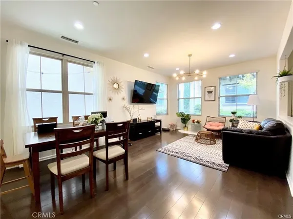 $5,300 | 62 Emerald Clover, Irvine, CA 92620