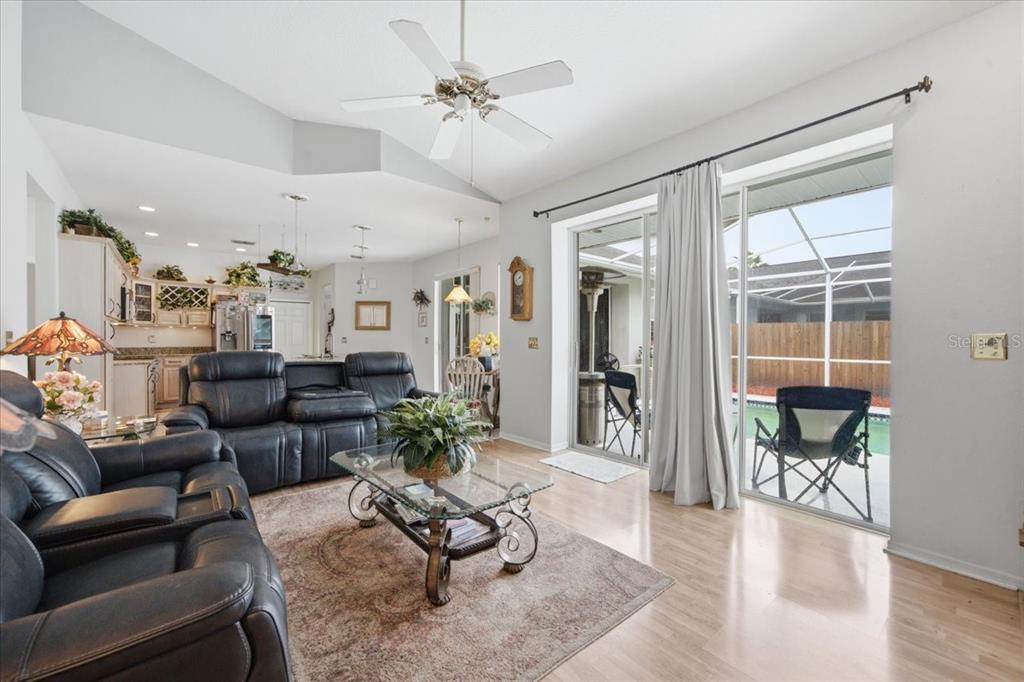 3702 Cypress Meadows Road Tampa, FL 33624 - Photo 12 of 31 Gallery Image 12