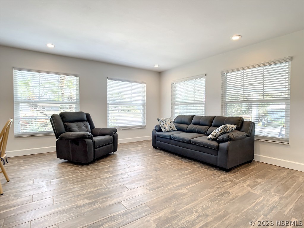 1758 Pinedale Road Edgewater, FL 32132 - Photo 8 of 43 Gallery Image 8