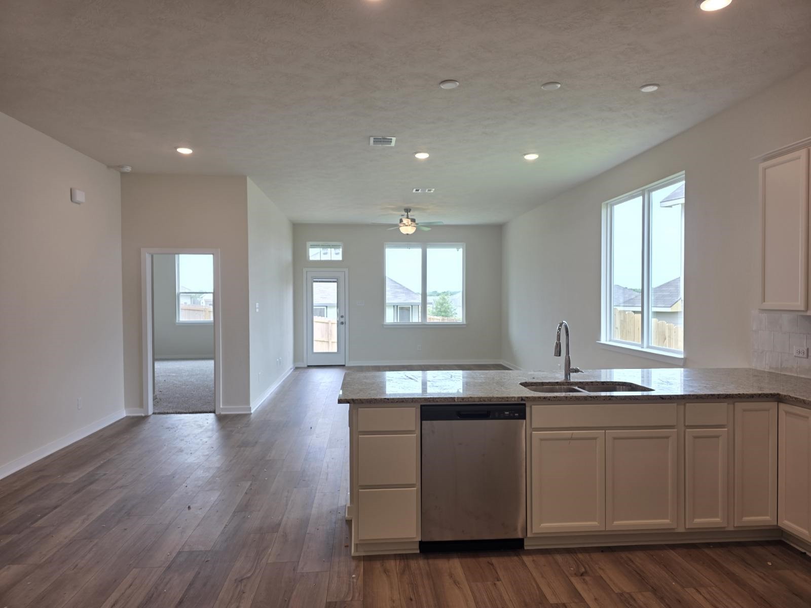 1453 Lk Rdg Drive Brenham, TX 77833 - Photo 9 of 23