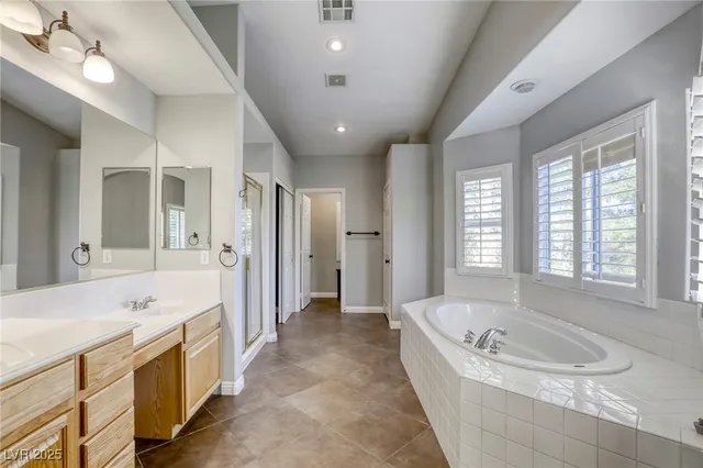 $3,400 | 756 Ezzat Street, Henderson, NV 89052