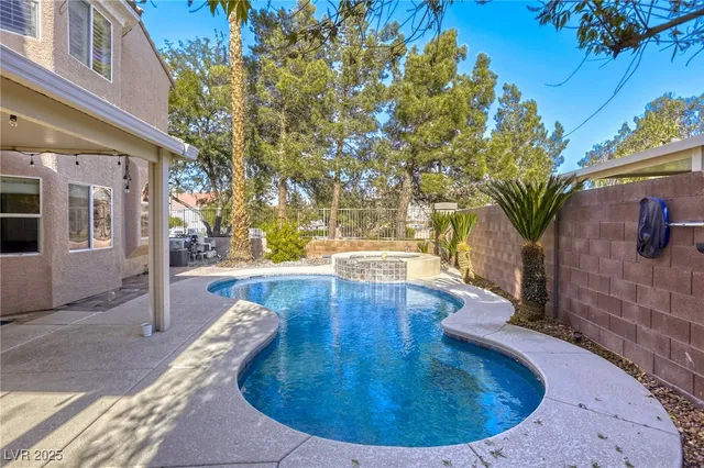 $3,400 | 756 Ezzat Street, Henderson, NV 89052