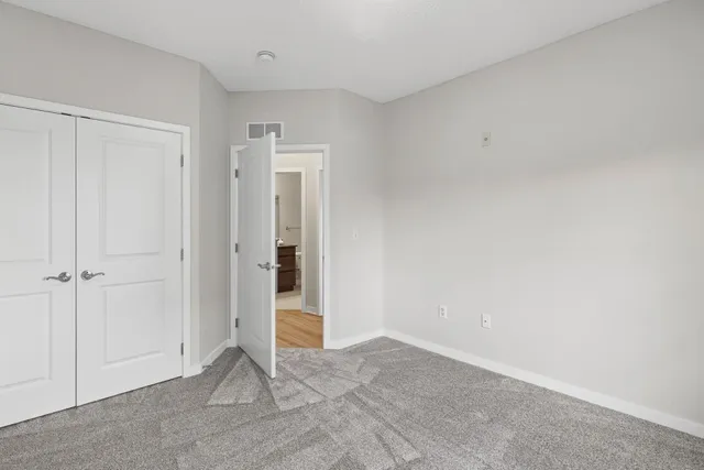 $349,000 | 619 Southeast 8th Street, Unit 315, Minneapolis, MN 55414