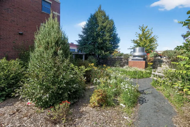 $349,000 | 619 Southeast 8th Street, Unit 315, Minneapolis, MN 55414