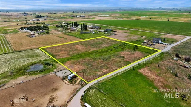 $120,000 | 530 North 170 East, Shoshone, ID 83352