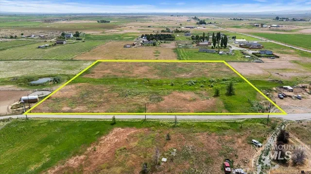 $120,000 | 530 North 170 East, Shoshone, ID 83352