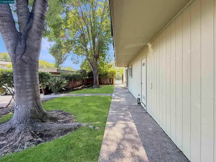 $460,000 | 2548 Jones Road, Unit 10, Walnut Creek, CA 94597