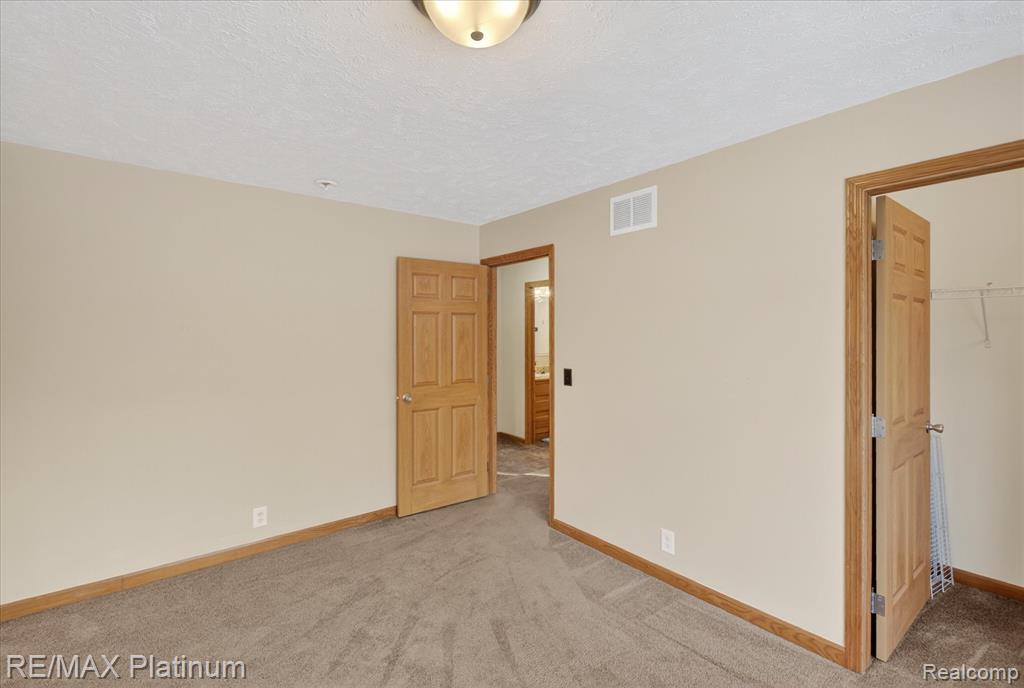 2670 East Maple Road Milford, MI 48381 - Photo 28 of 61 Gallery Image 28