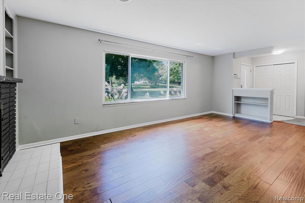 2270 Kingsford Road Rochester Hills, MI 48309 - Photo 7 of 43