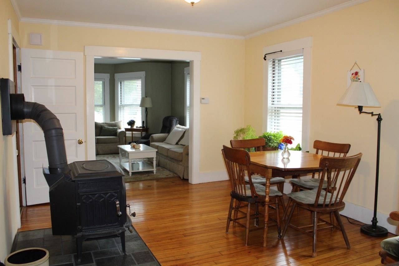 6 Commonwealth Avenue Springfield, VT 05156 - Photo 13 of 28