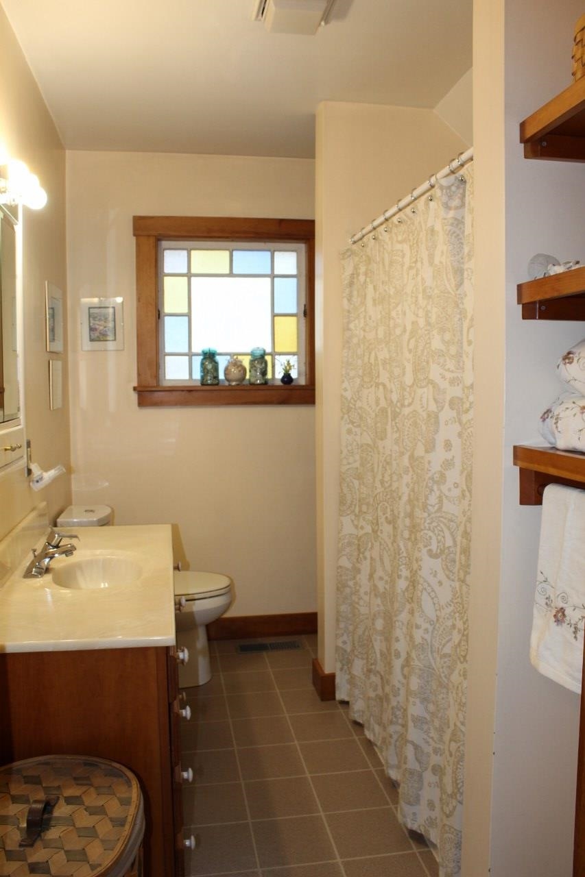 6 Commonwealth Avenue Springfield, VT 05156 - Photo 14 of 28