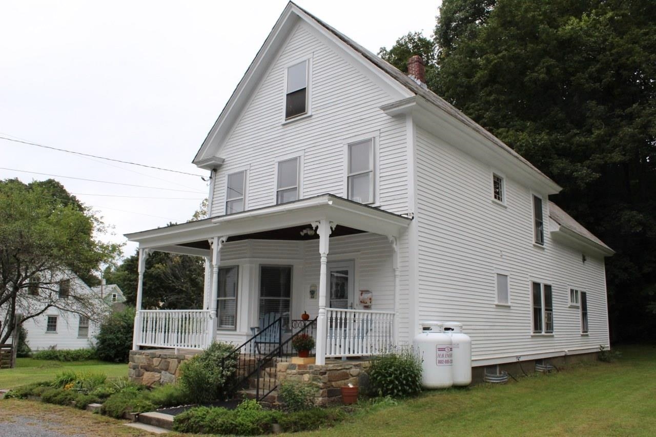 6 Commonwealth Avenue Springfield, VT 05156 - Photo 3 of 28