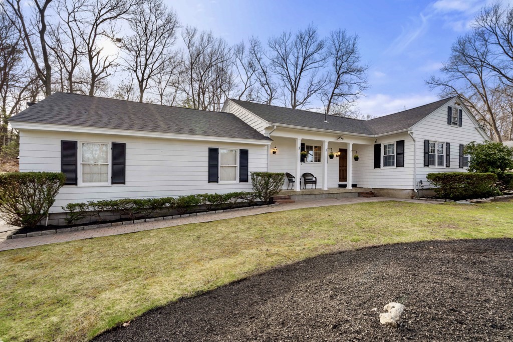 49 Juniper Road Andover, MA 01810 - Photo 1 of 39 Gallery Image 1