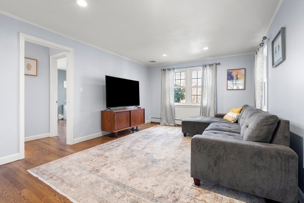 49 Juniper Road Andover, MA 01810 - Photo 15 of 39 Gallery Image 15