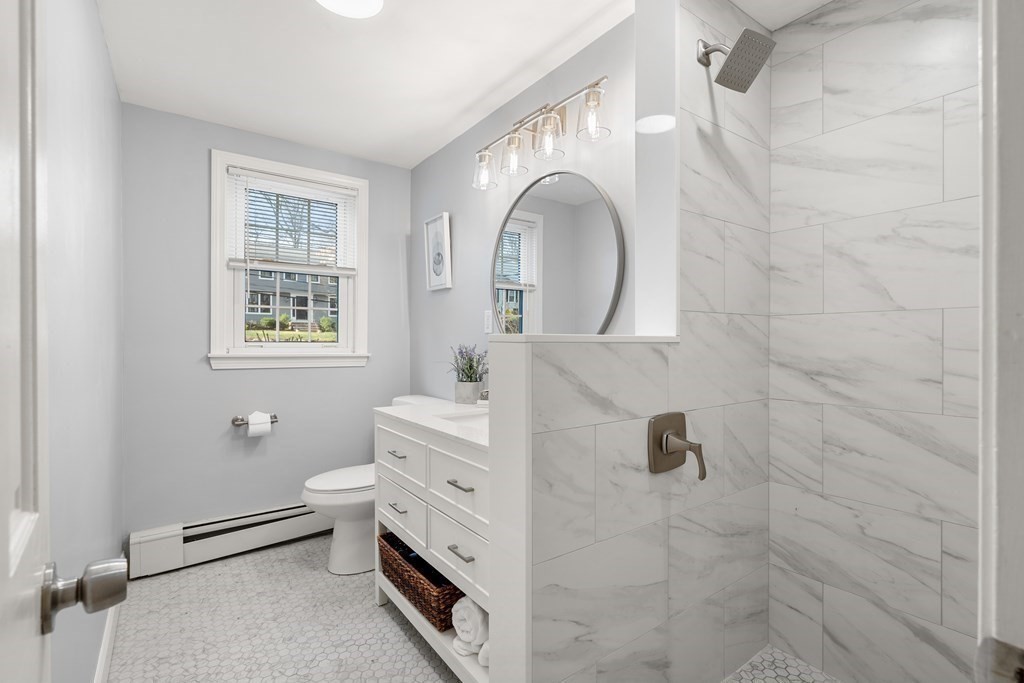 49 Juniper Road Andover, MA 01810 - Photo 20 of 39 Gallery Image 20