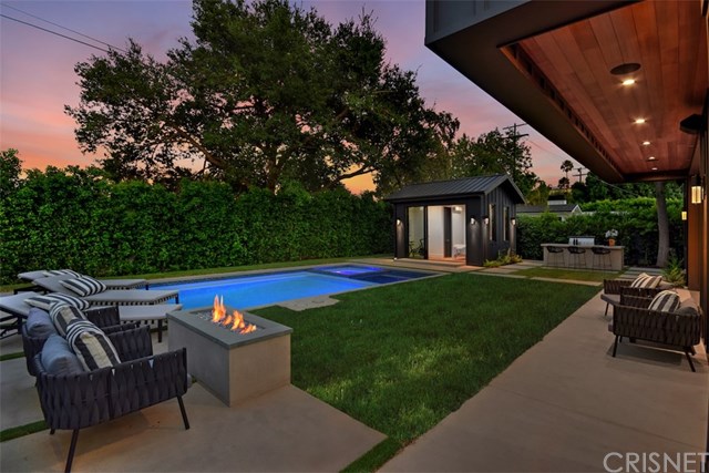 4988 Noeline Avenue Encino, CA 91436 - Photo 32 of 75