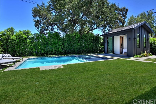 4988 Noeline Avenue Encino, CA 91436 - Photo 33 of 75