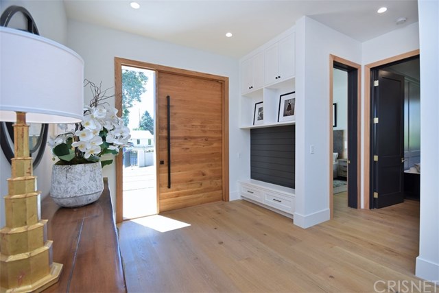 4988 Noeline Avenue Encino, CA 91436 - Photo 5 of 75