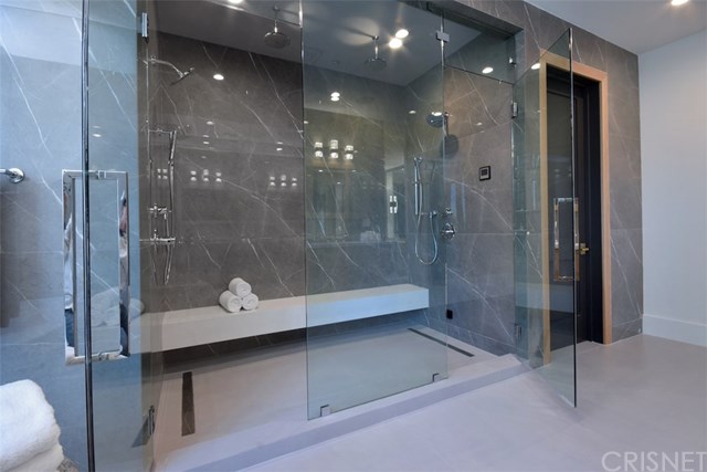 4988 Noeline Avenue Encino, CA 91436 - Photo 72 of 75