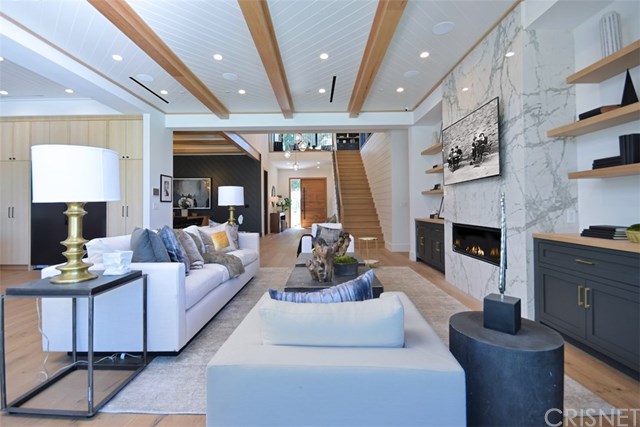 4988 Noeline Avenue Encino, CA 91436 - Photo 9 of 75