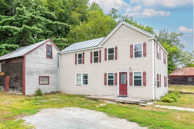 $200,000 | 95 Main Street, Wells River, VT 05081