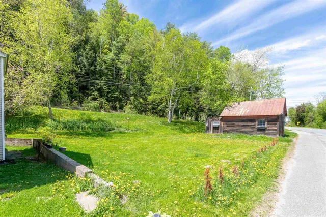 $200,000 | 95 Main Street, Wells River, VT 05081