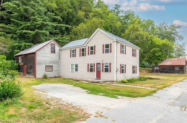 $200,000 | 95 Main Street, Wells River, VT 05081