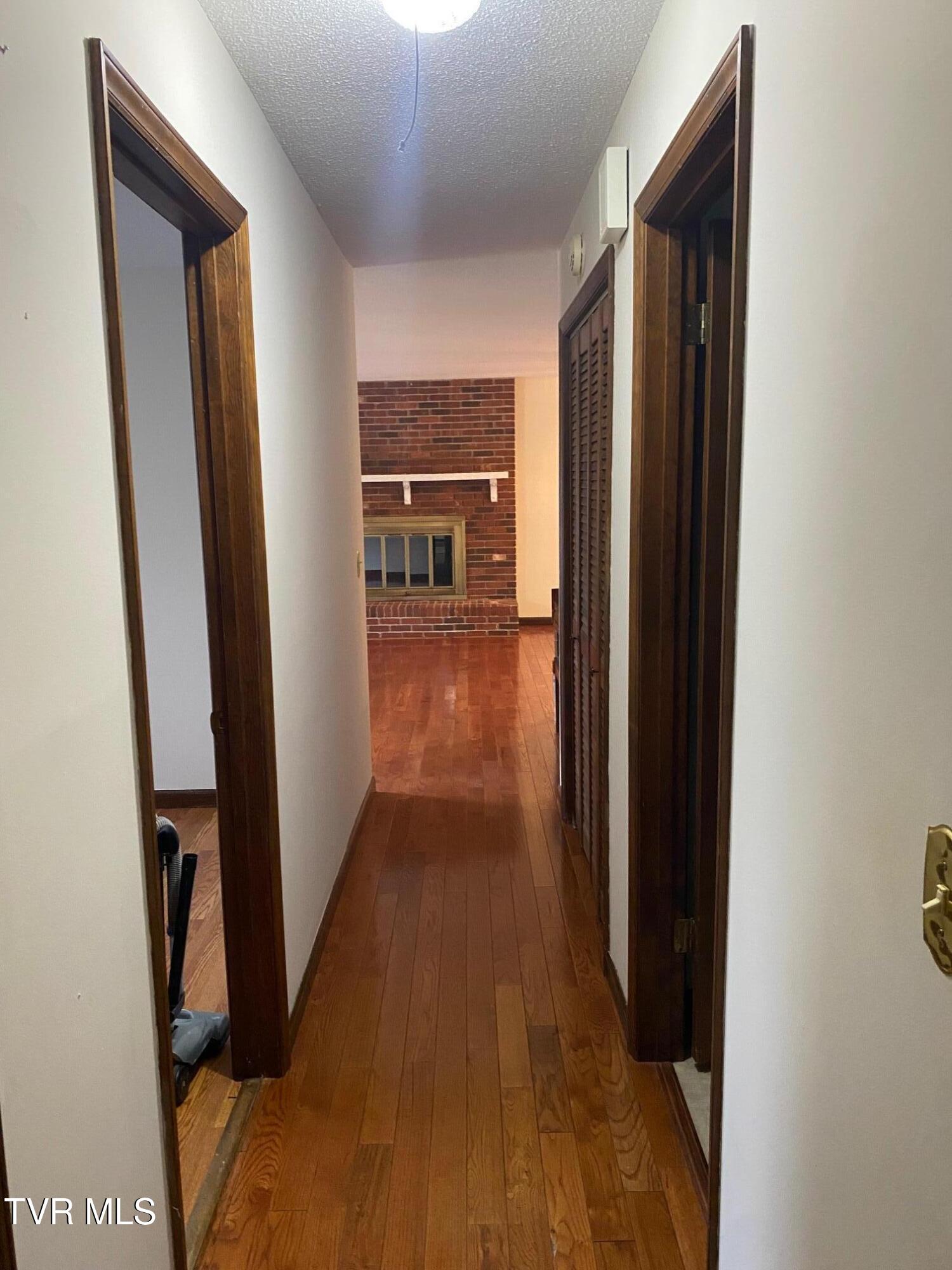 3204 Marbleton Road Unicoi, TN 37692 - Photo 42 of 114 Hallway view to living rom