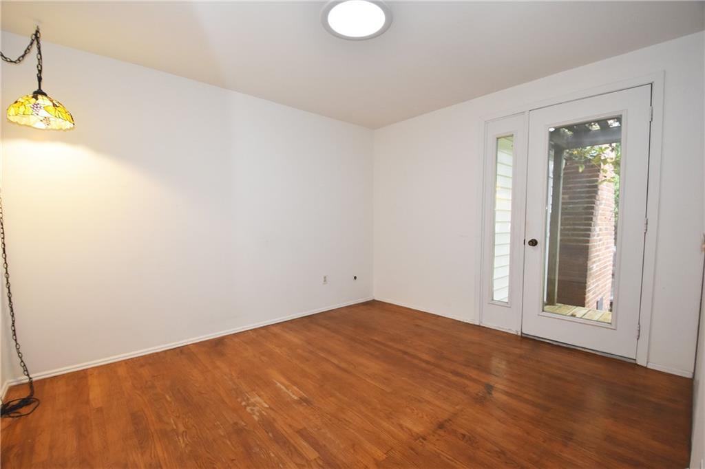 171 Parkedge Road Pittsburgh, PA 15220 - Photo 13 of 23 Gallery Image 13