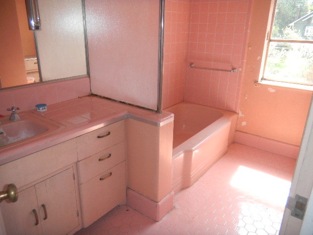 1035 East Overbluff Road Spokane, WA 99203 - Photo 14 of 17 Gallery Image 14