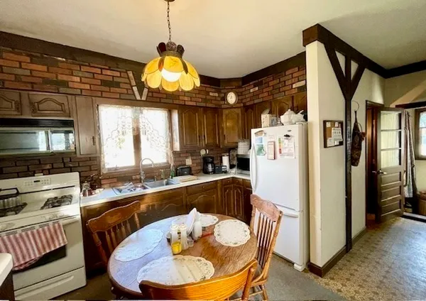 $459,000 | 32 Woodstock Street, Fall River, MA 02724