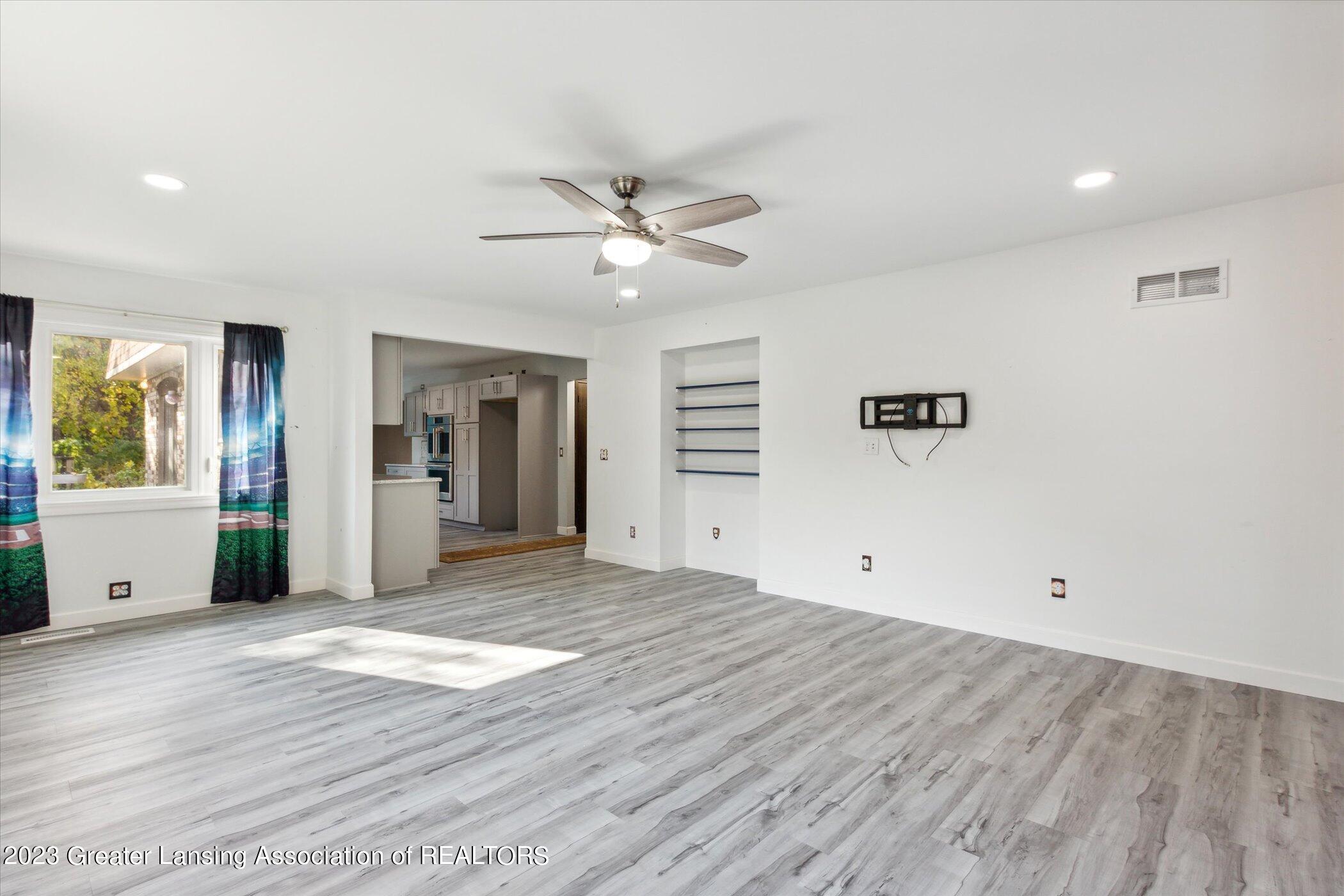 700 Frick Road Leonard, MI 48367 - Photo 22 of 66 22-700-Frick-Rd-Leonard-MI-48367-WindowS