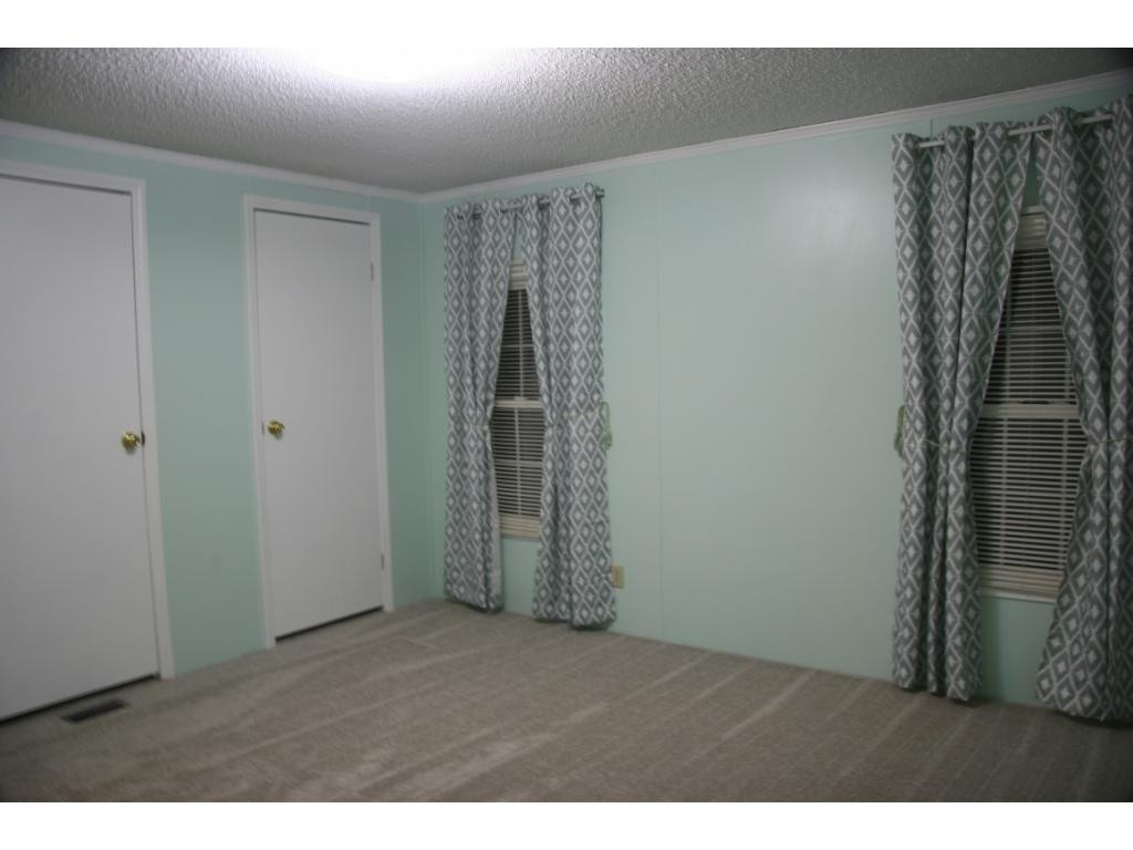 350 Wolfe Gilbert Road Dryden, VA 24243 - Photo 17 of 25 Photo 18
