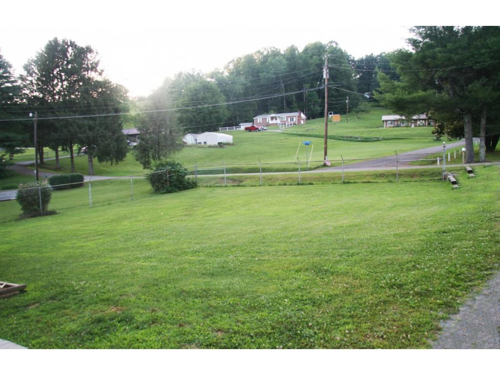 350 Wolfe Gilbert Road Dryden, VA 24243 - Photo 8 of 25 Photo 9
