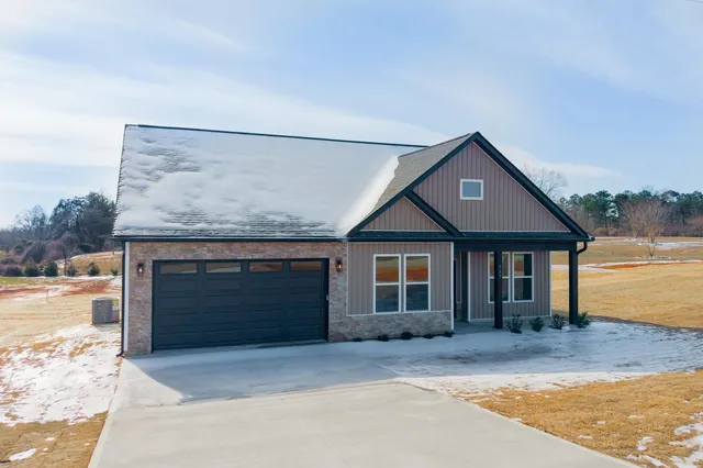 $360,000 | 937 Ferree Road, Campobello, SC 29322